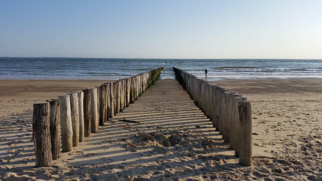 Zon Zee Bed By The Sea Apartment *